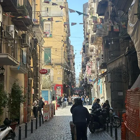 Vikolo Naples