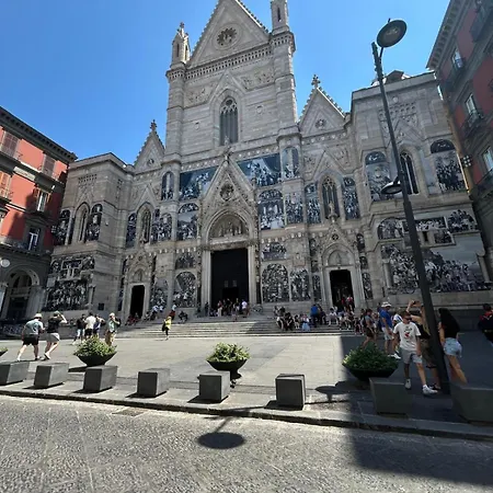 Vikolo Konukevi Napoli